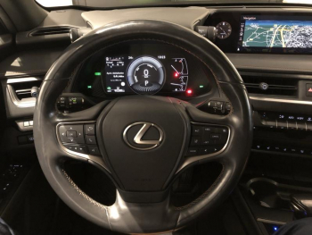 Photo 11 du bon plan LEXUS UX 250h 4WD Executive MY19 occasion à 22990 €
