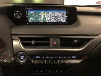 Photo 12 du bon plan LEXUS UX 250h 4WD Executive MY19 occasion à 22990 €