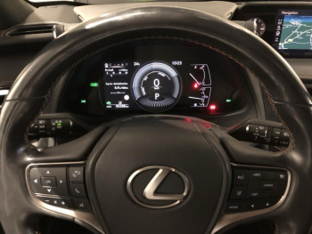 Photo 15 du bon plan LEXUS UX 250h 4WD Executive MY19 occasion à 22990 €
