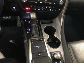 Photo 15 du bon plan LEXUS RX 450h 4WD F SPORT Executive Toit Ouvrant occasion à 47990 €