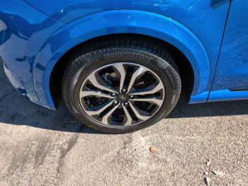 Photo 23 du bon plan FORD Puma 1.0 Flexifuel 125ch S&S mHEV ST-Line occasion à 22500 €
