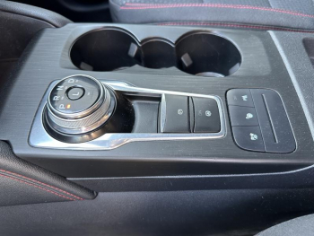 Photo 23 du bon plan FORD Kuga 2.5 Duratec 190ch FHEV ST-Line Business BVA occasion à 24690 €