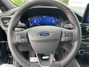 Photo 17 du bon plan FORD Kuga 2.5 Duratec 190ch FHEV E85 ST-Line BVA occasion à 28490 €