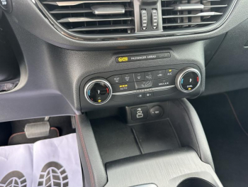 Photo 21 du bon plan FORD Kuga 2.5 Duratec 190ch FHEV E85 ST-Line BVA occasion à 28490 €