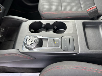 Photo 22 du bon plan FORD Kuga 2.5 Duratec 190ch FHEV E85 ST-Line BVA occasion à 28490 €