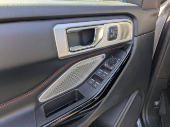 Photo 9 du bon plan FORD Explorer 3.0 EcoBoost 457ch Parallel PHEV ST-Line i-AWD BVA10 25cv occasion à 57989 €
