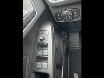 Photo 15 du bon plan FORD Focus 1.0 Flexifuel mHEV 125ch ST-Line X Powershift occasion à 27985 €