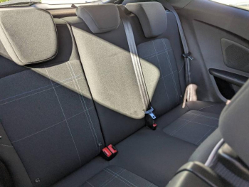 Photo 6 du bon plan FORD Fiesta 1.0 EcoBoost 100ch Stop&Start Trend 3p occasion à 10990 €