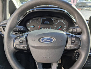 Photo 11 du bon plan FORD Fiesta 1.0 EcoBoost 100ch Stop&Start Trend 3p occasion à 10990 €