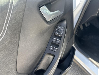 Photo 13 du bon plan FORD Puma 1.0 Flexifuel 125ch S&S mHEV Titanium occasion à 20690 €