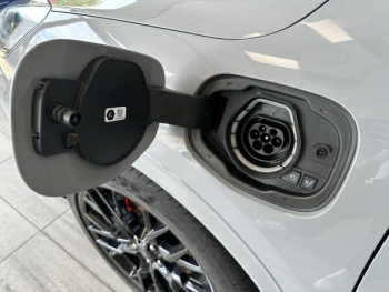 Photo 14 du bon plan FORD Kuga 2.5 Duratec 225ch PHEV Graphite Tech Edition BVA occasion à 30490 €