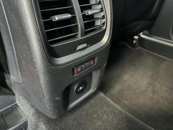 Photo 18 du bon plan FORD Kuga 2.5 Duratec 225ch PHEV Graphite Tech Edition BVA occasion à 30490 €