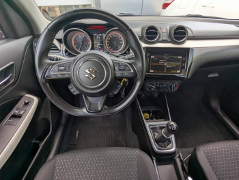 Photo 2 du bon plan SUZUKI Swift 1.2 Dualjet Hybrid 83ch PrivilÃ¨ge occasion à 13990 €