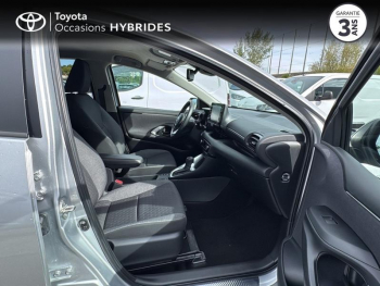 Photo 6 du bon plan TOYOTA Yaris 116h Design 5p MY22 occasion à 22990 €
