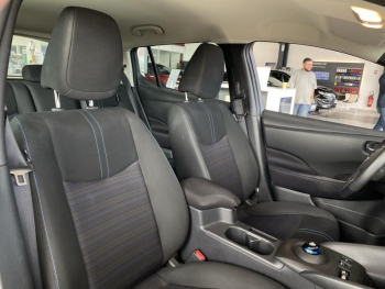 Photo 17 du bon plan NISSAN Leaf 150ch 40kWh Acenta 22 occasion à 17990 €