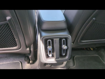 Photo 15 du bon plan VOLVO XC40 B3 163ch Ultra DCT 7 occasion à 44900 €