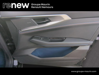 Photo 21 du bon plan RENAULT RAFALE 1.2 E-Tech hyper hybrid 300ch atelier Alpine 4x4 - 25 occasion à 55400 €