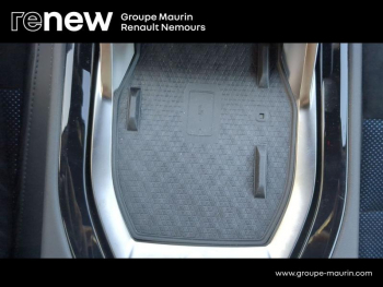 Photo 47 du bon plan RENAULT RAFALE 1.2 E-Tech hyper hybrid 300ch atelier Alpine 4x4 - 25 occasion à 55400 €