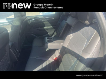Photo 25 du bon plan RENAULT Arkana 1.6 E-Tech hybride 145ch Engineered -22 occasion à 25990 €