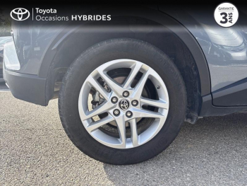 Photo 16 du bon plan TOYOTA C-HR 122h Dynamic 2WD E-CVT MY22 occasion à 19690 €