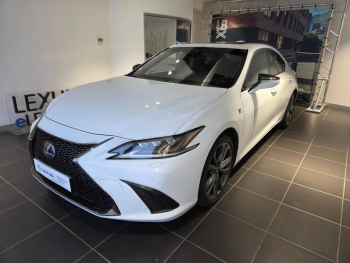 Photo 3 du bon plan LEXUS ES 300h F SPORT occasion à 34990 €