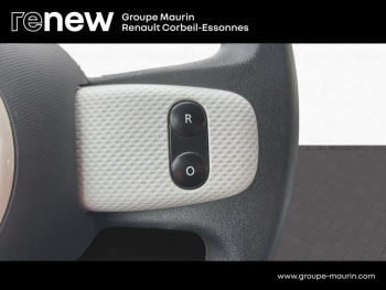 Photo 19 du bon plan RENAULT Twingo 1.0 SCe 70ch Stop&Start Zen ecoÂ² occasion à 8700 €