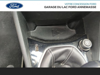 Photo 19 du bon plan FORD Fiesta 1.0 EcoBoost 100ch Stop&Start Titanium 5p Euro6.2 occasion à 10490 €