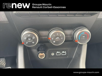 Photo 18 du bon plan RENAULT Clio 1.5 Blue dCi 100ch Evolution - 24 occasion à 17990 €