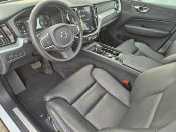 Photo 5 du bon plan VOLVO XC60 T8 Twin Engine 303 + 87ch Business Executive Geartronic occasion à 34990 €