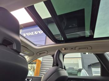 Photo 16 du bon plan VOLVO XC60 T8 Twin Engine 303 + 87ch Business Executive Geartronic occasion à 34990 €