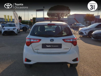 Photo 4 du bon plan TOYOTA Yaris 100h Dynamic 5p occasion à 12490 €