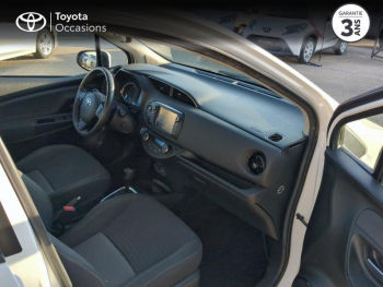 Photo 6 du bon plan TOYOTA Yaris 100h Dynamic 5p occasion à 12490 €