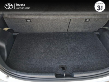 Photo 10 du bon plan TOYOTA Yaris 100h Dynamic 5p occasion à 12490 €