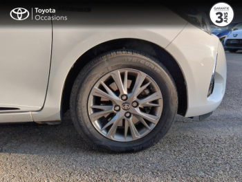Photo 16 du bon plan TOYOTA Yaris 100h Dynamic 5p occasion à 12490 €