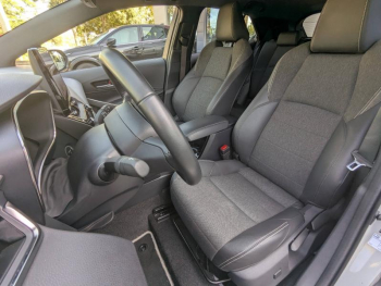 Photo 4 du bon plan TOYOTA Corolla 1.8 140ch Design MY23 occasion à 24490 €