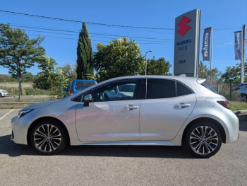 Photo 8 du bon plan TOYOTA Corolla 1.8 140ch Design MY23 occasion à 24490 €