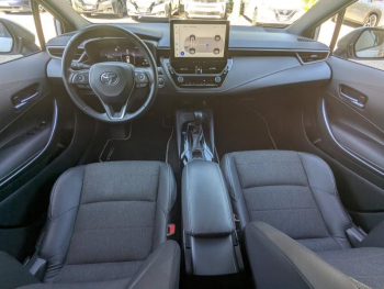 Photo 18 du bon plan TOYOTA Corolla 1.8 140ch Design MY23 occasion à 24490 €
