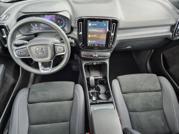Photo 4 du bon plan VOLVO XC40 B3 163ch Ultra DCT 7 occasion à 35990 €