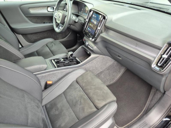 Photo 15 du bon plan VOLVO XC40 B3 163ch Ultra DCT 7 occasion à 35990 €