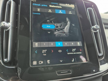 Photo 25 du bon plan VOLVO XC40 B3 163ch Ultra DCT 7 occasion à 35990 €
