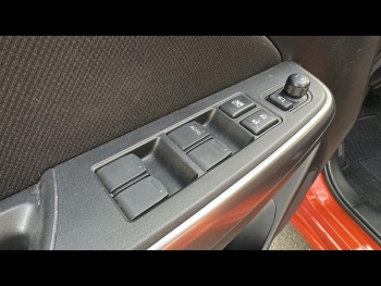 Photo 15 du bon plan SUZUKI Swift 1.2 Dualjet Hybrid 83ch Pack Auto occasion à 15980 €