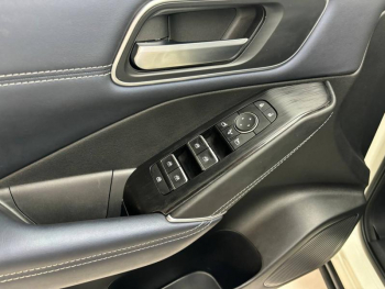Photo 11 du bon plan NISSAN Qashqai e-POWER 190ch Tekna 2022 occasion à 26490 €
