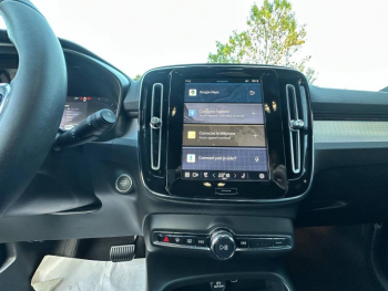 Photo 12 du bon plan VOLVO XC40 B3 163ch Plus DCT 7 occasion à 27385 €
