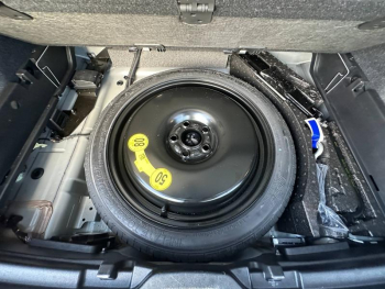 Photo 16 du bon plan VOLVO XC40 B3 163ch Plus DCT 7 occasion à 27385 €