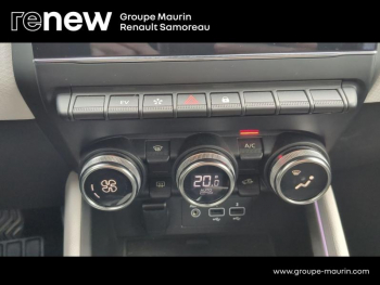 Photo 8 du bon plan RENAULT Clio 1.6 E-Tech 140ch Intens -21 occasion à 15900 €