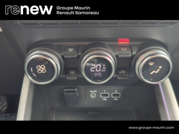 Photo 11 du bon plan RENAULT Clio 1.6 E-Tech 140ch Intens -21 occasion à 15900 €