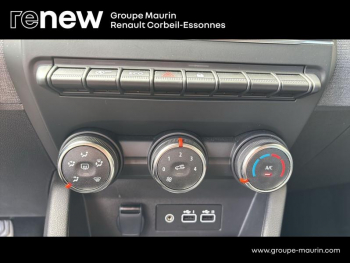 Photo 22 du bon plan RENAULT Clio 1.5 Blue dCi 100ch Evolution - 24 occasion à 17990 €