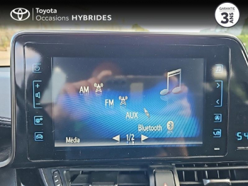 Photo 15 du bon plan TOYOTA C-HR 122h Dynamic 2WD E-CVT occasion à 17490 €