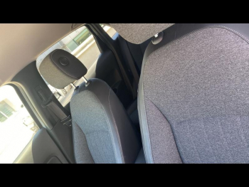 Photo 21 du bon plan HONDA Jazz 1.5 i-MMD 109ch e:HEV Exclusive occasion à 22500 €