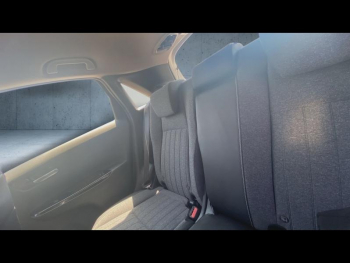Photo 12 du bon plan HONDA Jazz 1.5 i-MMD 109ch e:HEV Executive occasion à 18890 €